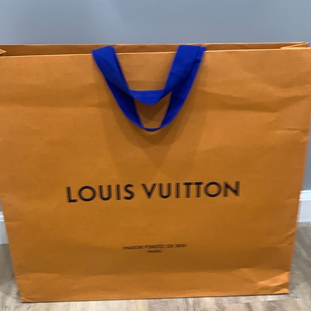 New Authentic Louis Vuitton Shopping Bag